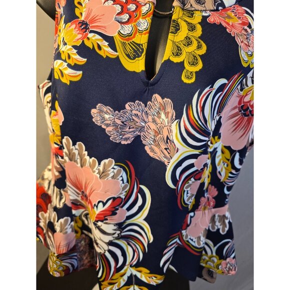 New York & Company Peplum Floral Sleeveless Blouse Womens Size Large L - Picture 2 of 3